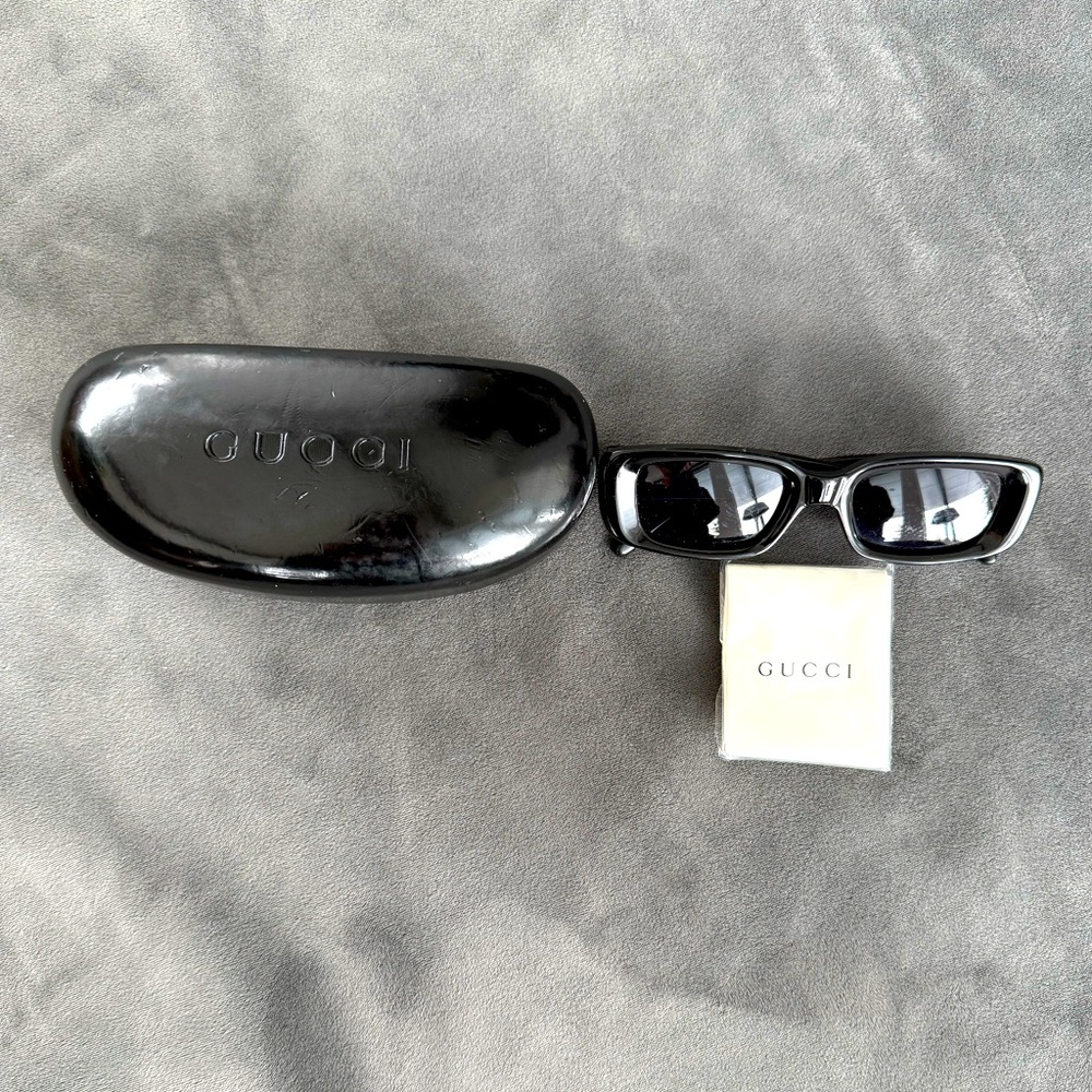 Gucci sunglasses. With box and cloth. Great condition!